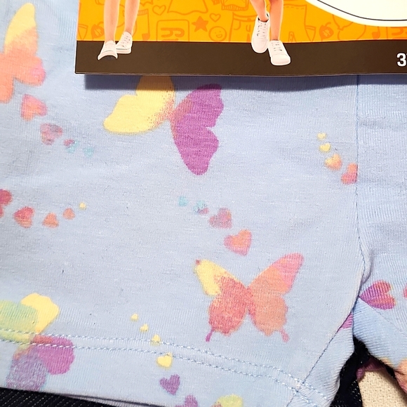 KIDS NEW 3 PACK CART WHEEL SHORT SIZE 3T. GIRLS FAVORITE - Picture 3 of 7